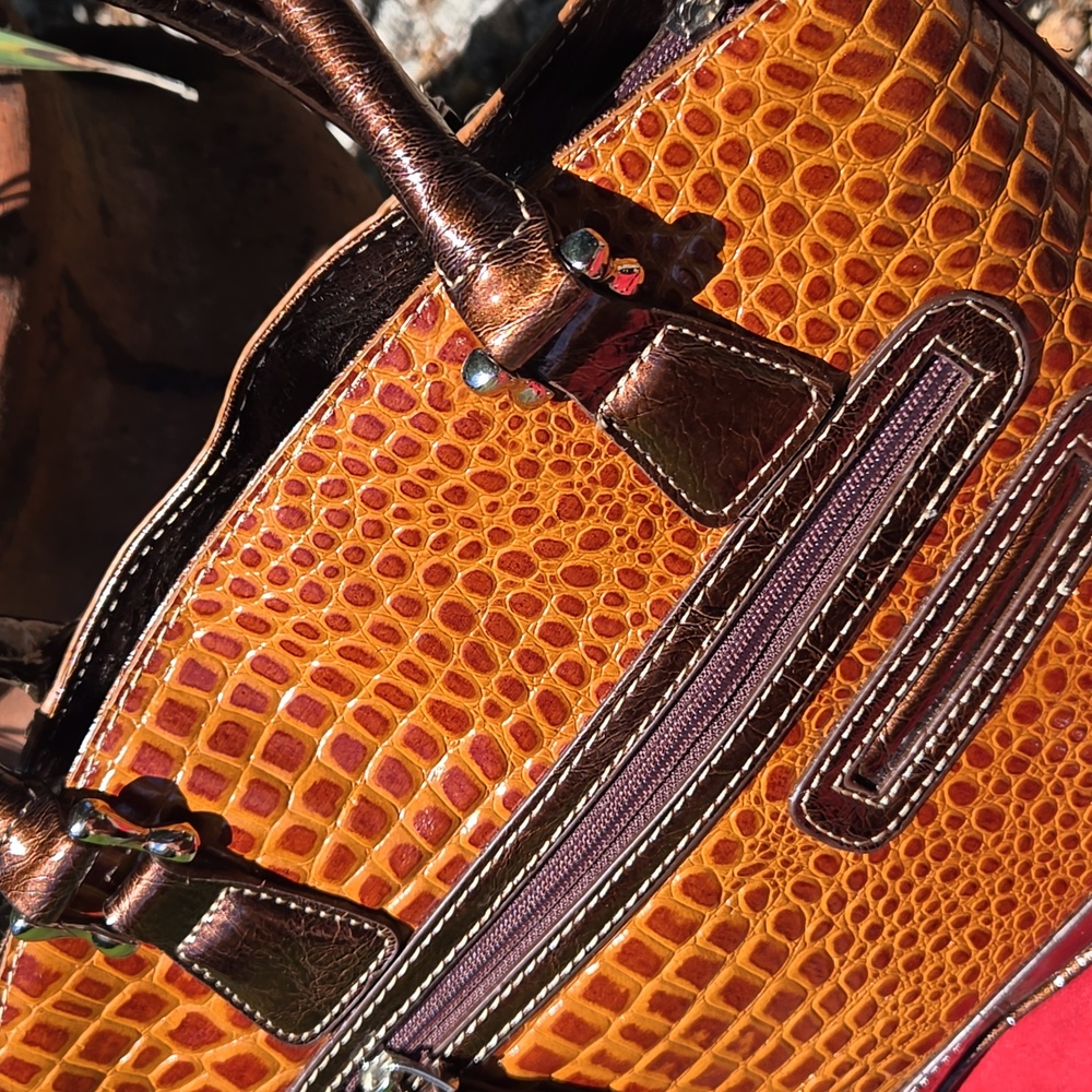 Madi Claire Vintage Croc Embossed Leather Satchel with Crossbody Strap (BIN 001) - Picture 3 of 15